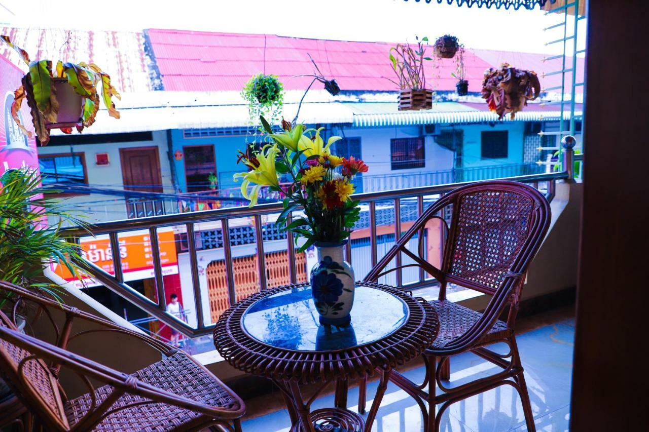 Fancy Guesthouse Phnom Penh Exterior foto